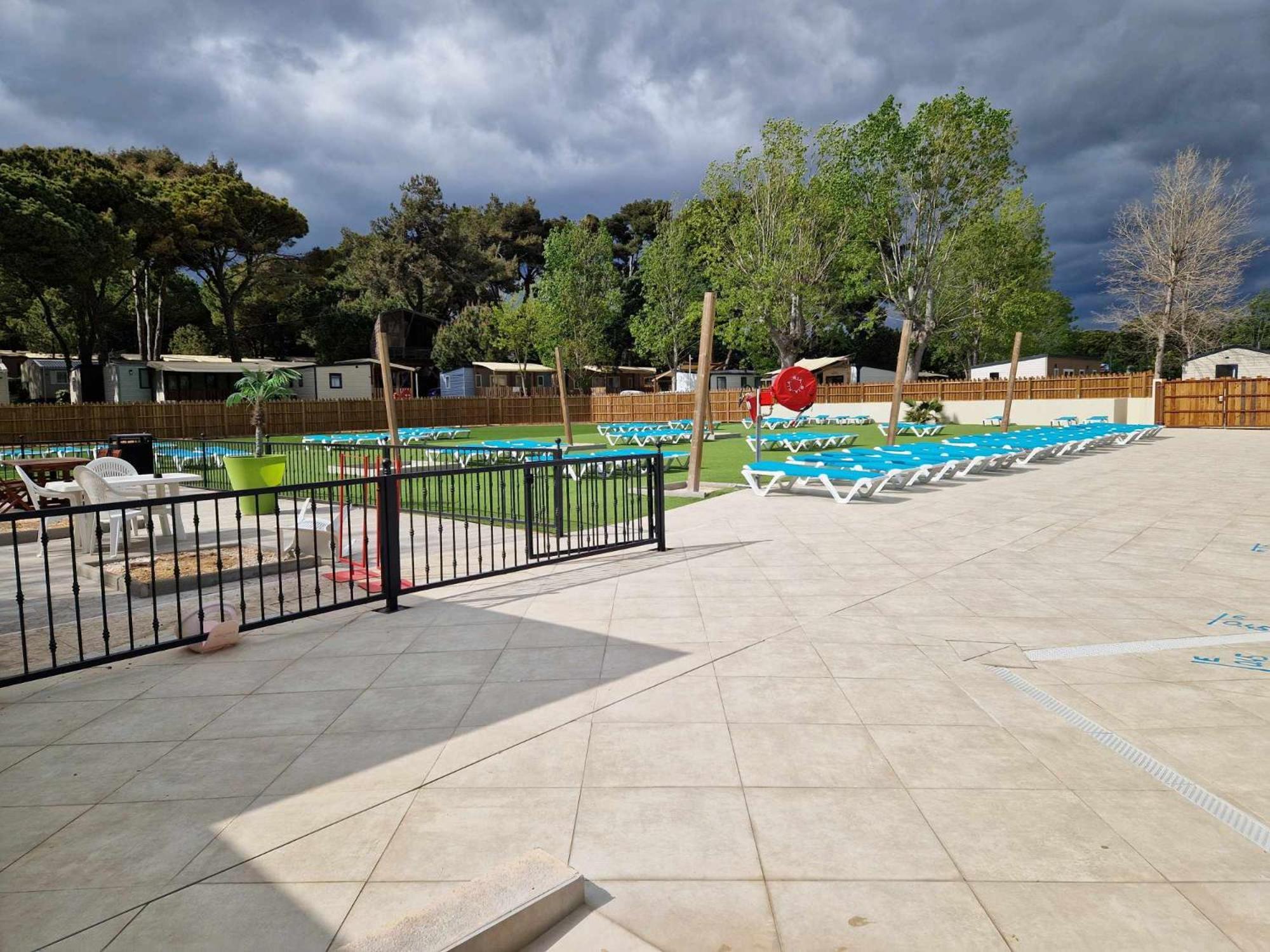 Domaine De La Yole Hotell Vendres Exteriör bild
